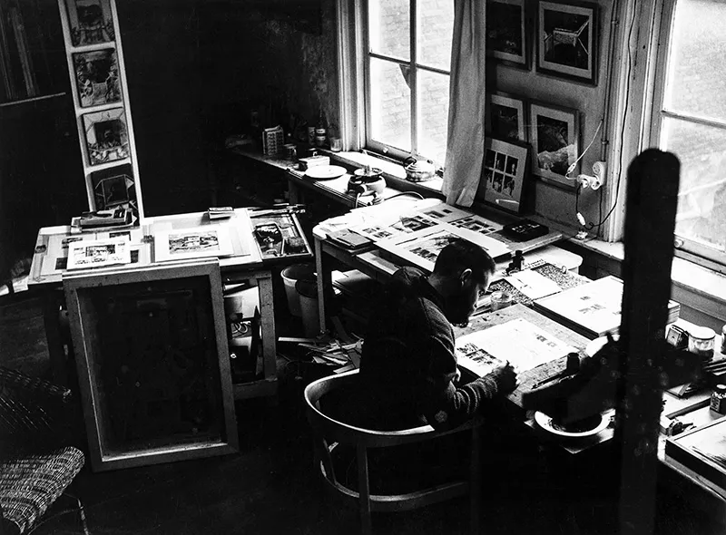 Aad van Houwelingen, (Zelf)portret in zijn atelier in De Smidse in Leiden, ca. 1975